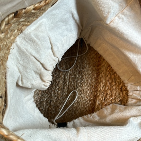 Mango jute tote - Picture 2 of 12